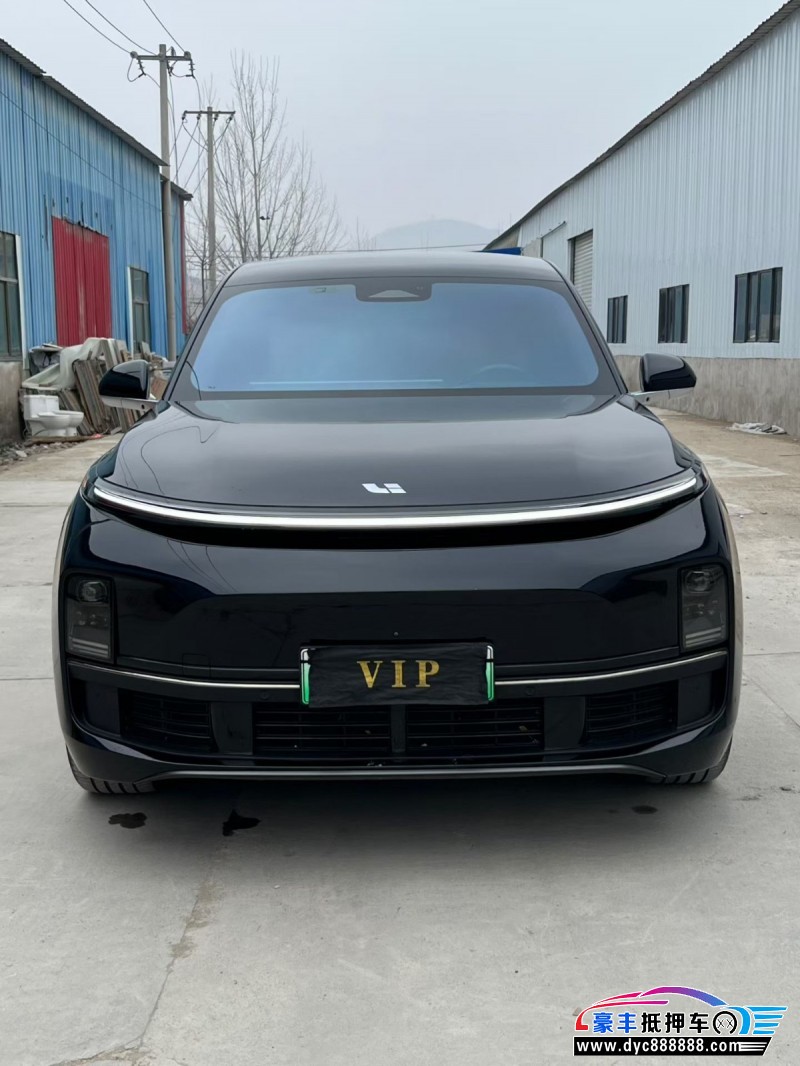 23年理想L8轿车抵押车出售