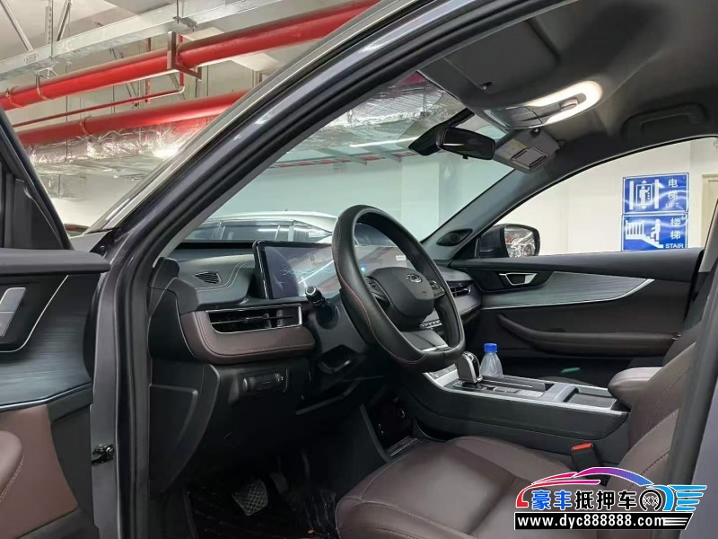 26年奇瑞瑞虎7轿车抵押车出售