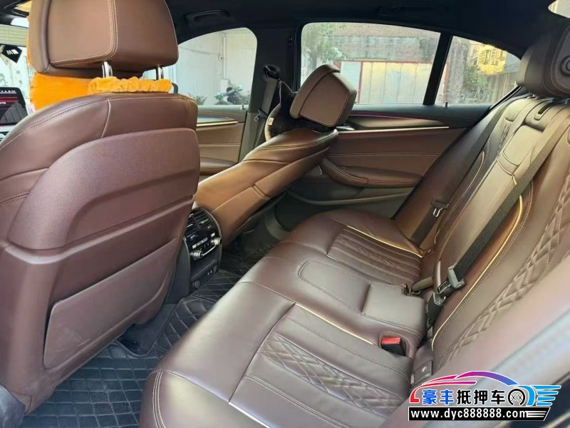 23年宝马5系轿车抵押车出售