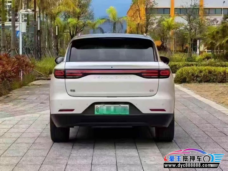 25年零跑C11轿车抵押车出售