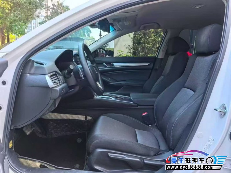 22年本田雅阁轿车抵押车出售