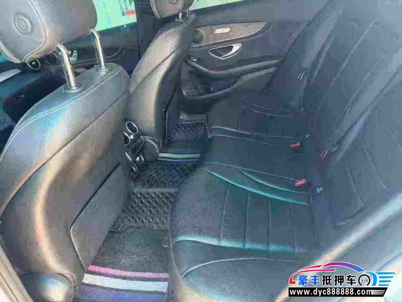 20年奔驰C轿车抵押车出售