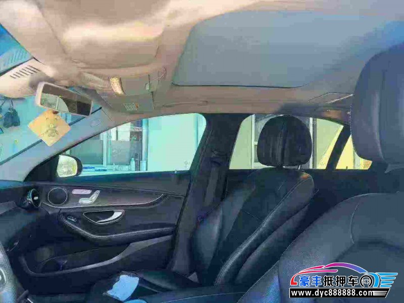 20年奔驰C轿车抵押车出售