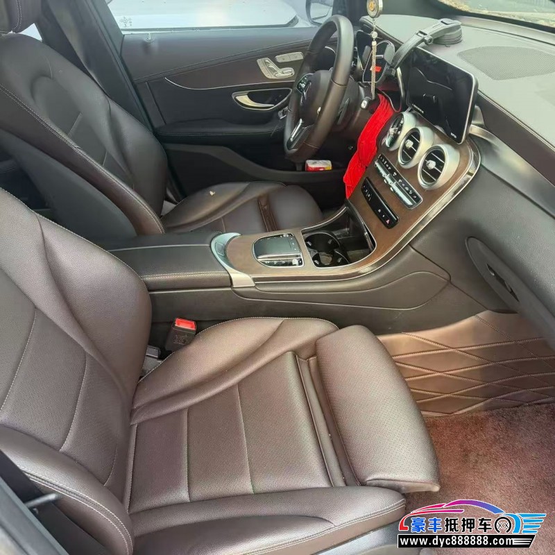 23年奔驰GLCSUV抵押车出售