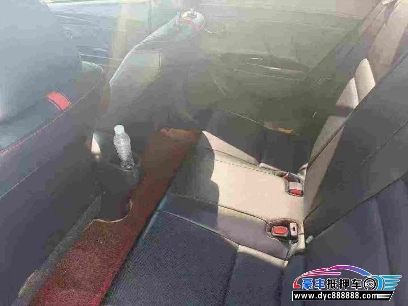 22年丰田YARiS L 致炫轿车抵押车出售