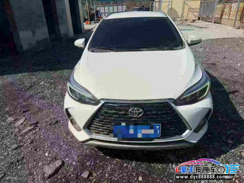 抵押车出售22年丰田YARiS L 致炫轿车