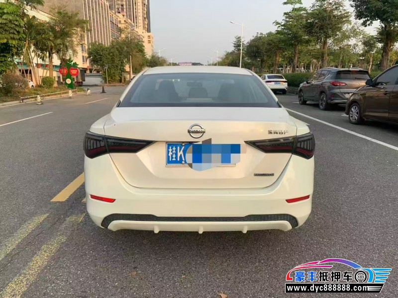 20年日产轩逸轿车抵押车出售