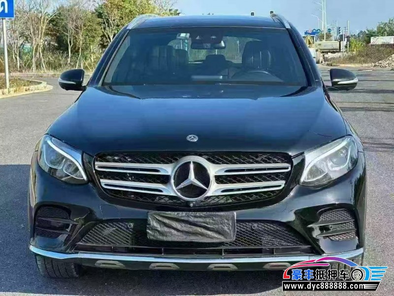 18年奔驰GLC轿车抵押车出售