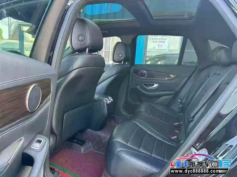 18年奔驰GLC轿车抵押车出售