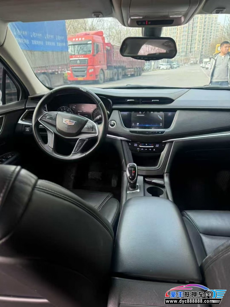 18年凯迪拉克XT5轿车抵押车出售