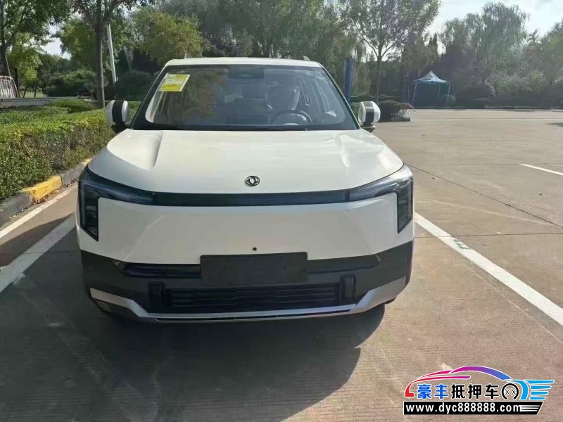 抵押车出售25年东风纳米06轿车