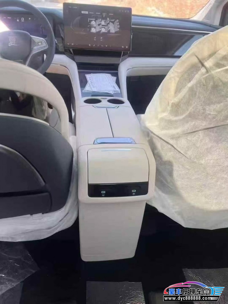 26年比亚迪夏轿车抵押车出售