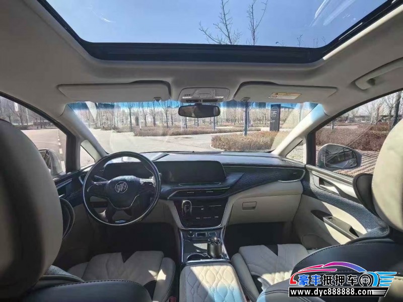 22年别克GL8轿车抵押车出售