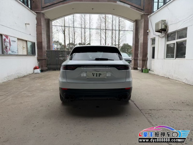 18年保时捷卡宴轿车抵押车出售