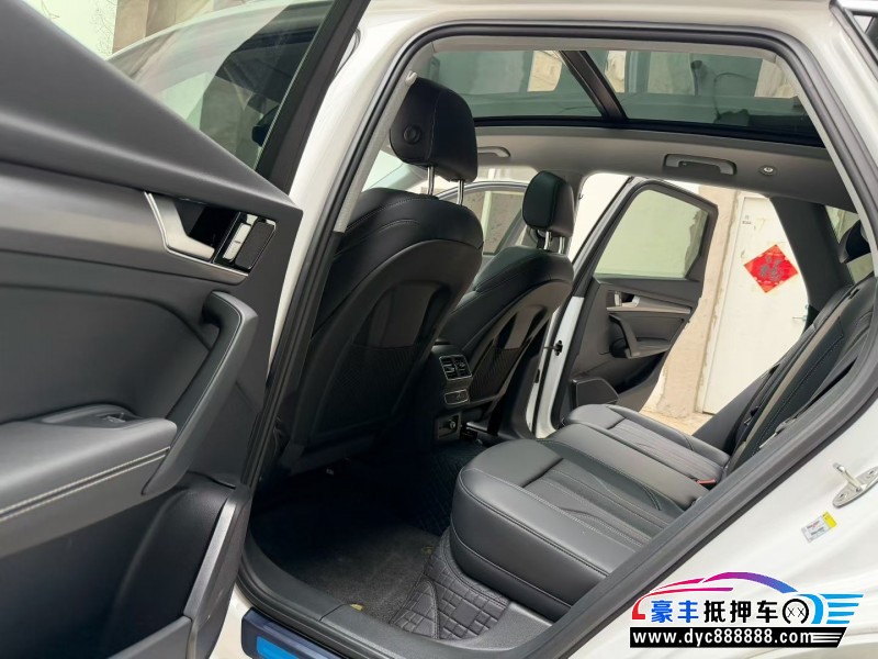 25年奥迪Q5轿车抵押车出售