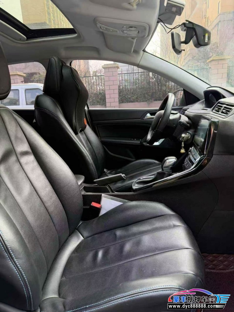 17年标致308轿车抵押车出售