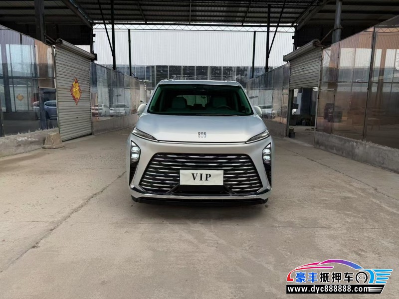 25年别克GL8轿车抵押车出售