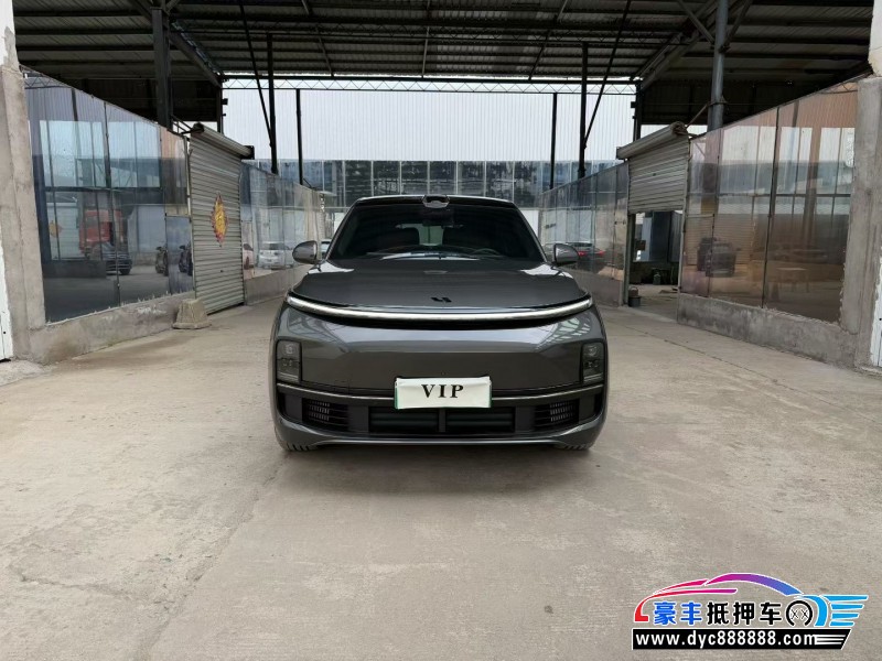 23年理想L9轿车抵押车出售