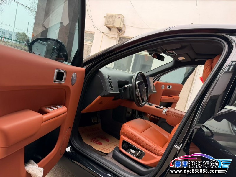 23年理想L9轿车抵押车出售