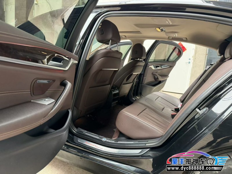 20年宝马5系轿车抵押车出售