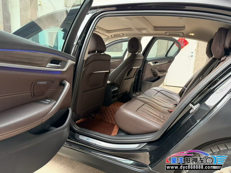 19年宝马5系轿车抵押车出售