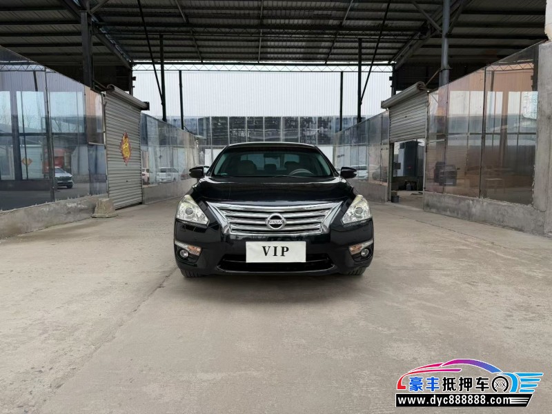 抵押车出售14年日产天籁轿车