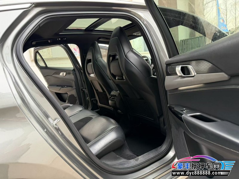 22年领克03轿车抵押车出售