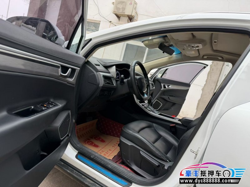 19年吉利帝豪GS轿车抵押车出售