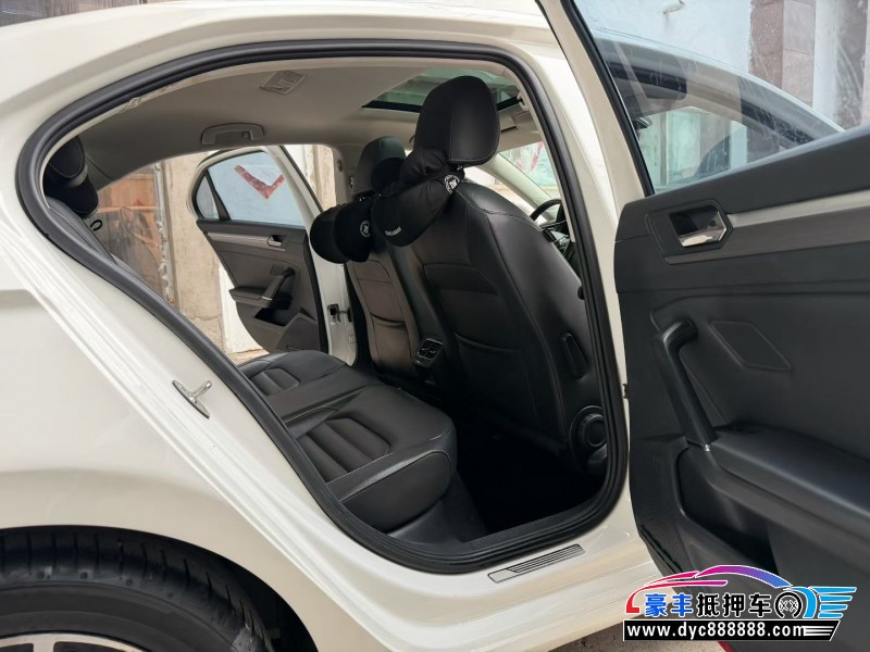 19年大众凌渡轿车抵押车出售