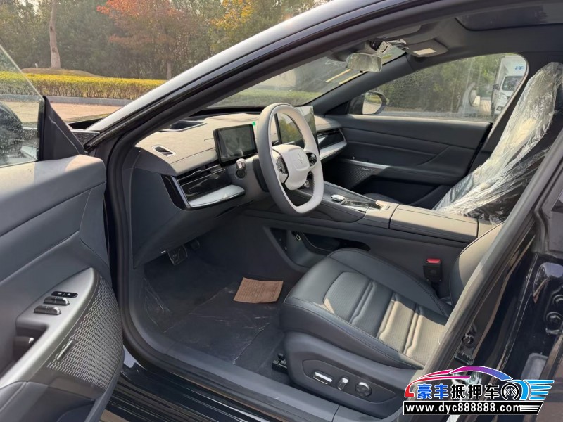 25年东风奕派007轿车抵押车出售