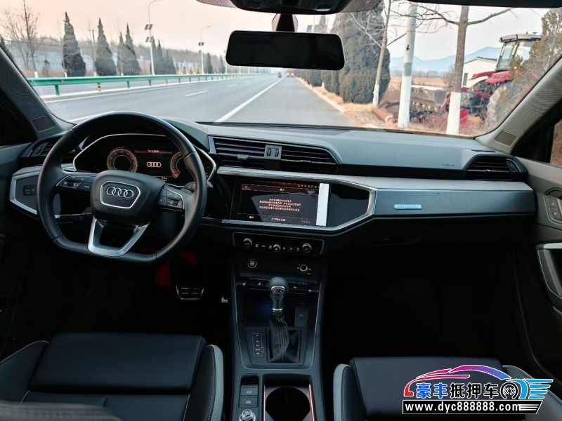 25年奥迪Q3轿车抵押车出售