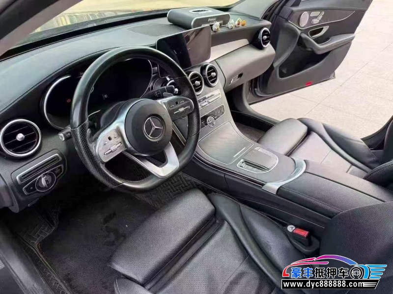 21年奔驰C轿车抵押车出售