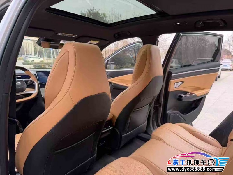 24年吉利银河L7轿车抵押车出售