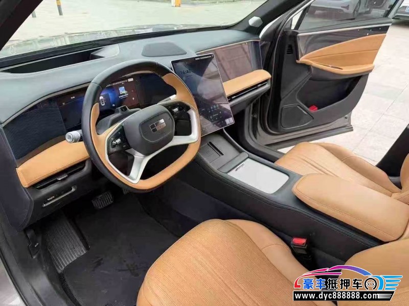 24年吉利银河L7轿车抵押车出售