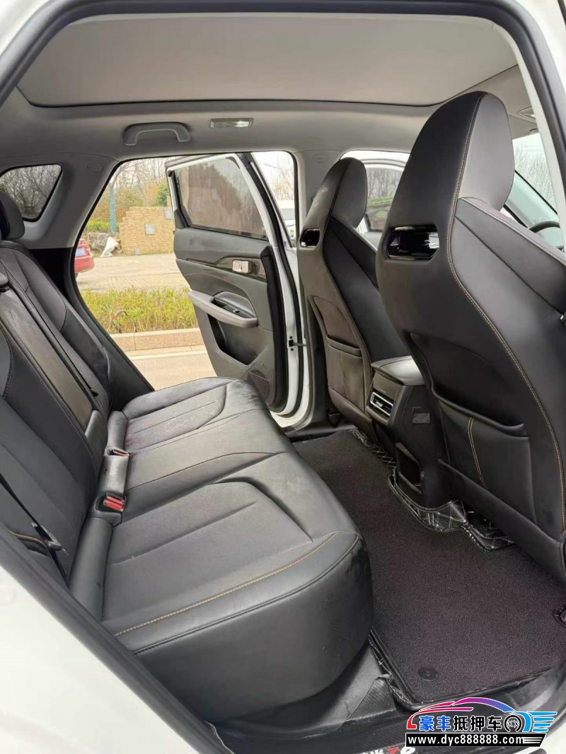 24年长安欧尚Z6轿车抵押车出售