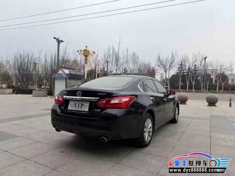 18年日产天籁轿车抵押车出售