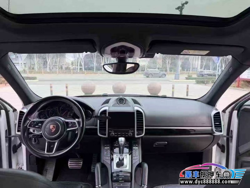 17年保时捷卡宴轿车抵押车出售