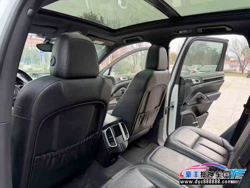 17年保时捷卡宴轿车抵押车出售