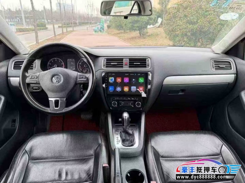 13年大众速腾轿车抵押车出售