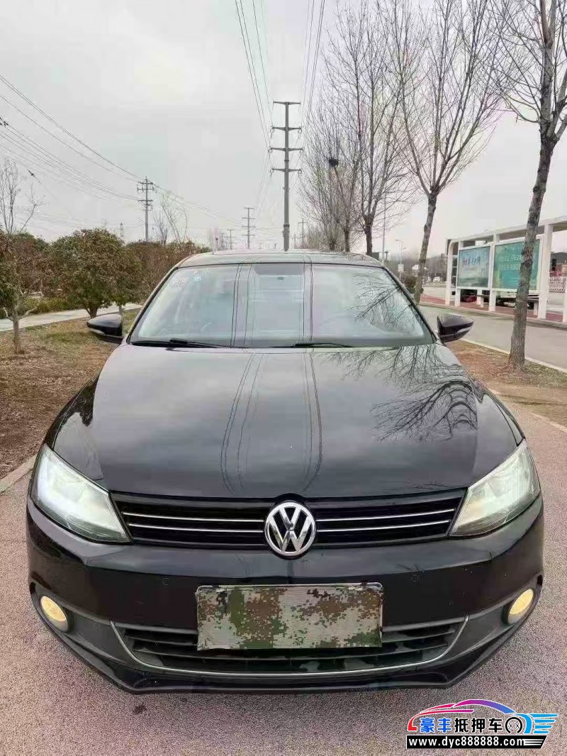 13年大众速腾轿车抵押车出售