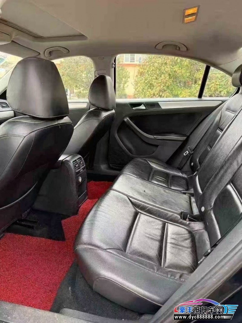 13年大众速腾轿车抵押车出售