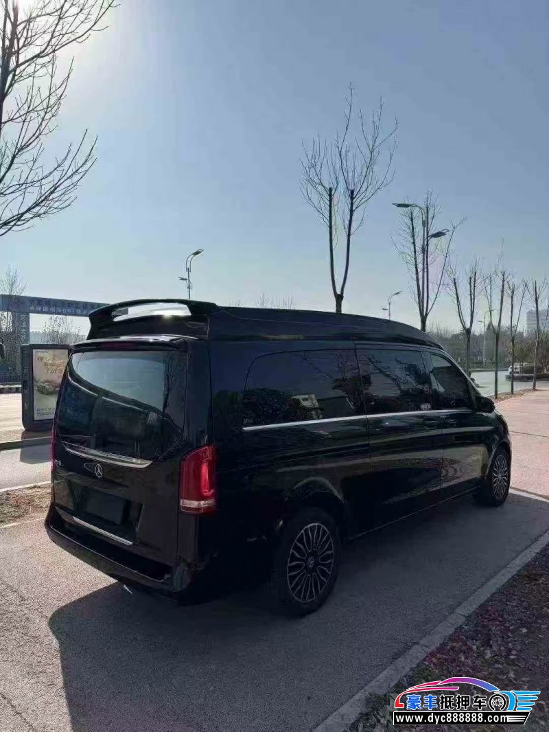 19年奔驰V轿车抵押车出售