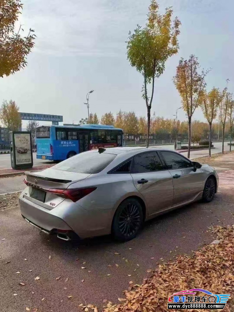19年丰田亚洲龙轿车抵押车出售