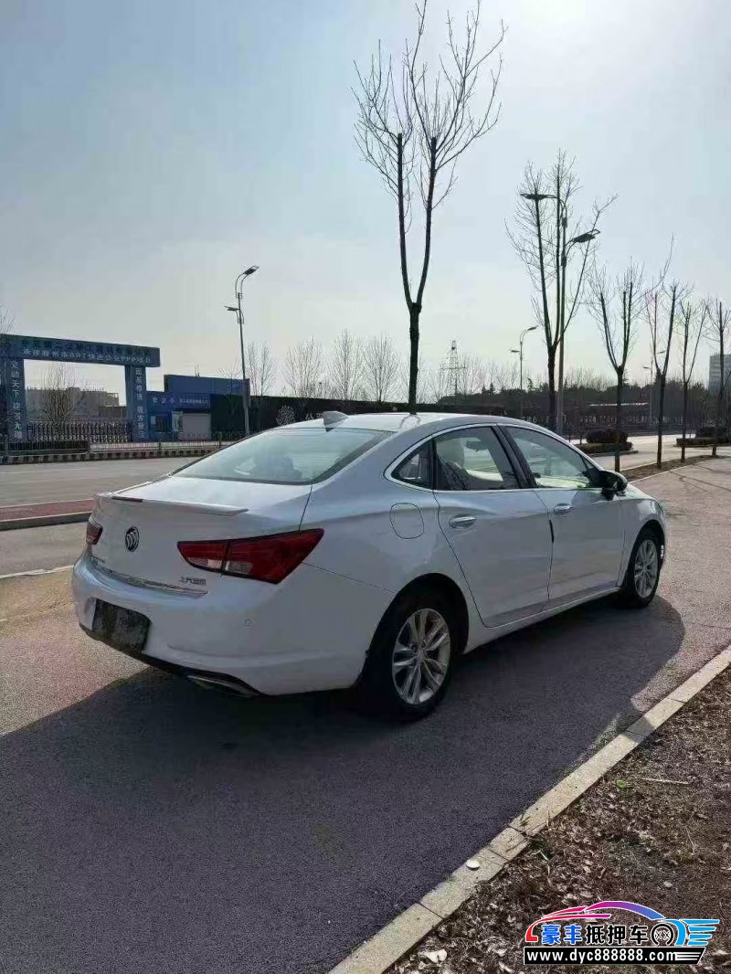18年别克威朗轿车抵押车出售