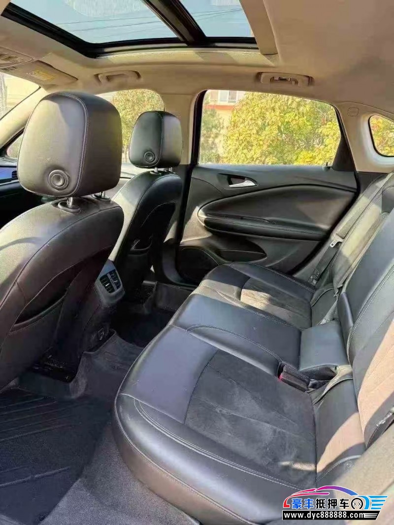 18年别克威朗轿车抵押车出售