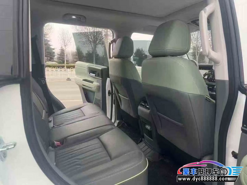 25年北京BJ40轿车抵押车出售