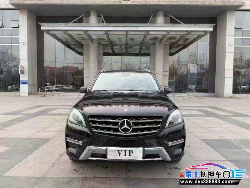 13年奔驰ML轿车抵押车出售