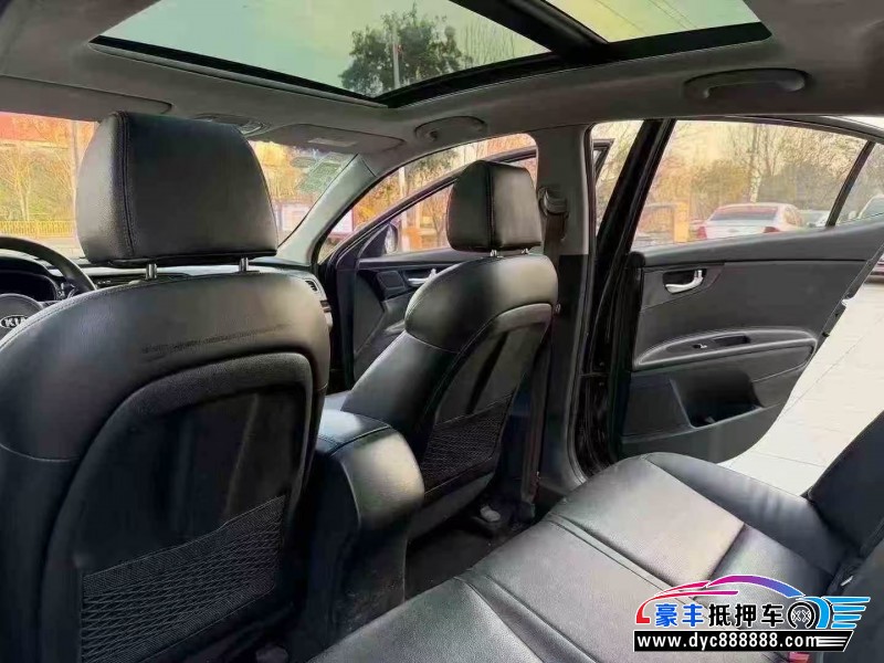 15年起亚K4轿车抵押车出售