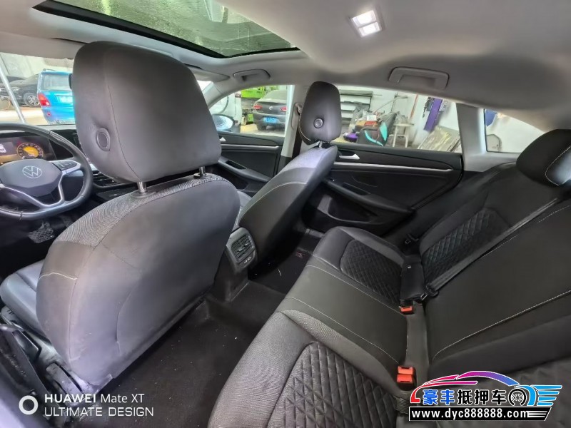 22年大众凌渡轿车抵押车出售