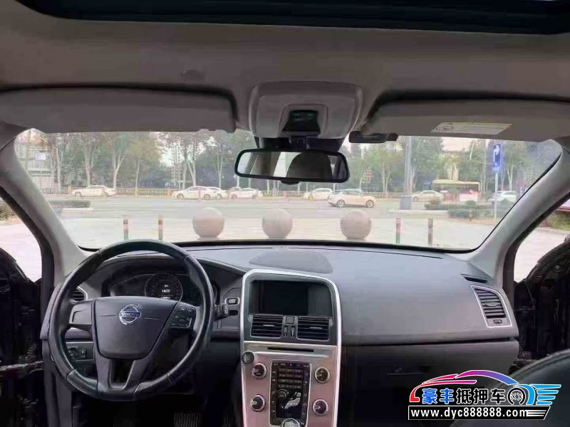 17年沃尔沃XC60轿车抵押车出售